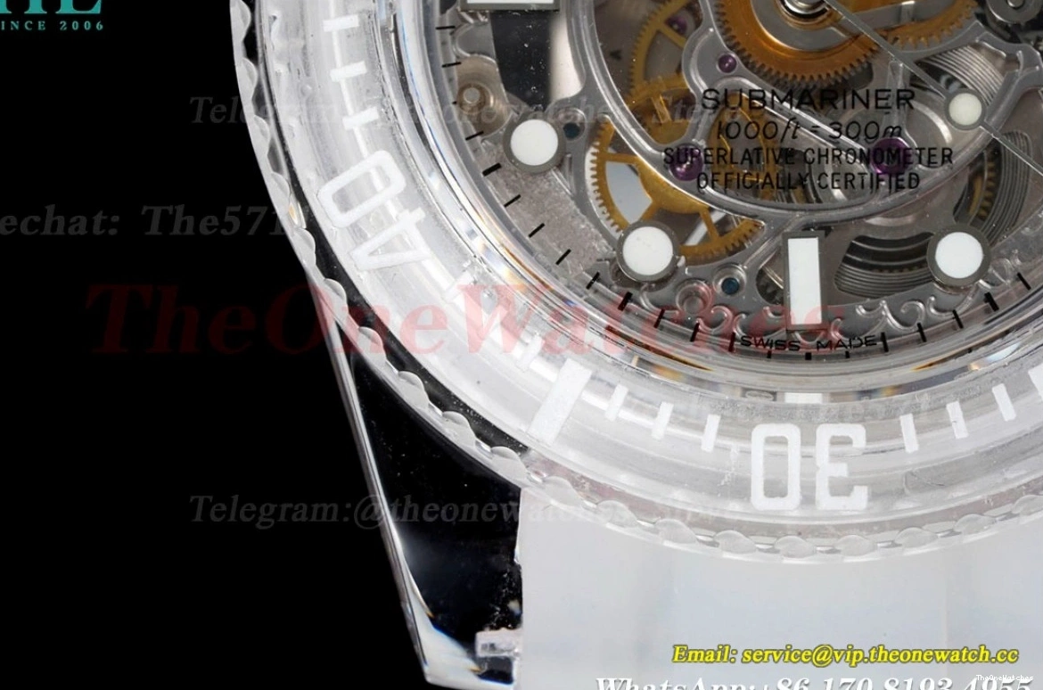 A2824 Acrylic F8F Skeleton Date No Submariner RU Dial 40MM 1210